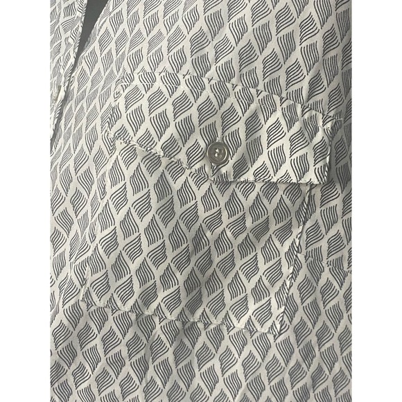 Notations Black & White Design Womens Blouse, Day or Evening Wear - Size PXL - Picture 6 of 6